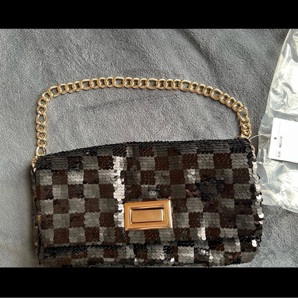 Sequin Chain Shoulder Bag - Black and Gold